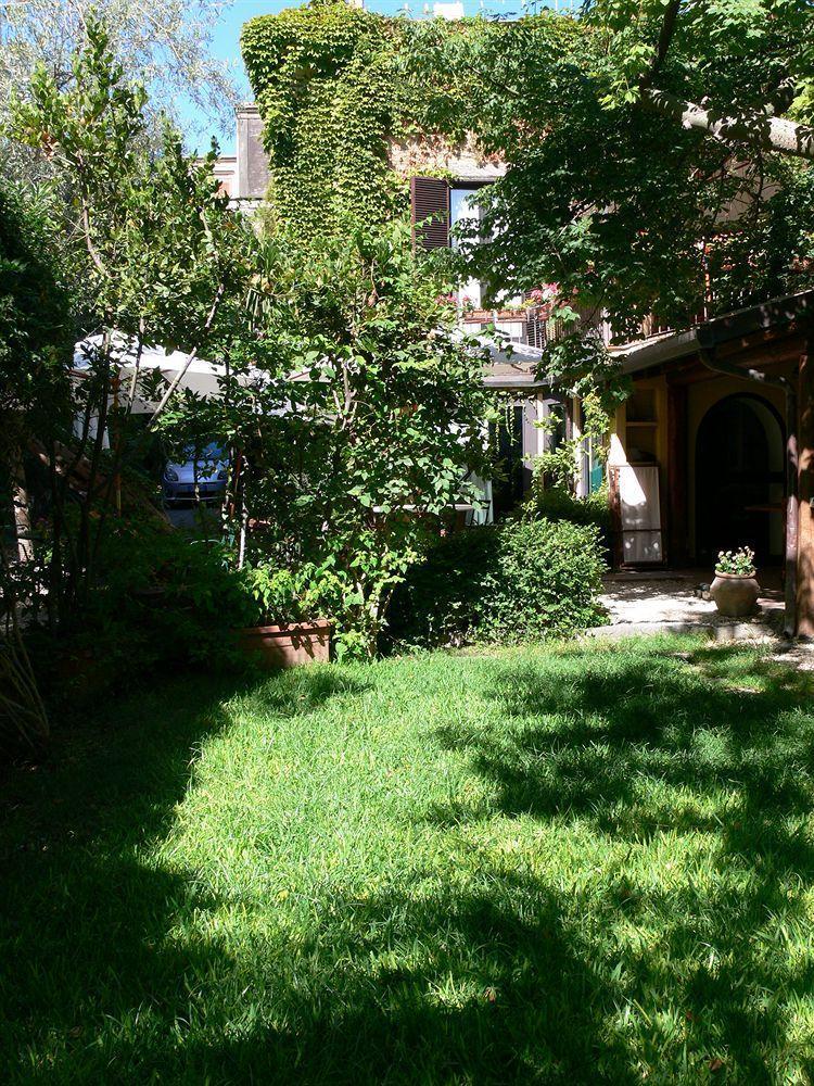 Bed & Breakfast The Garden 4*